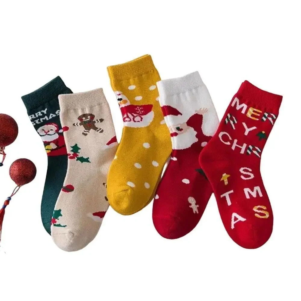 New 5 pair kid’s 4-6 Christmas socks